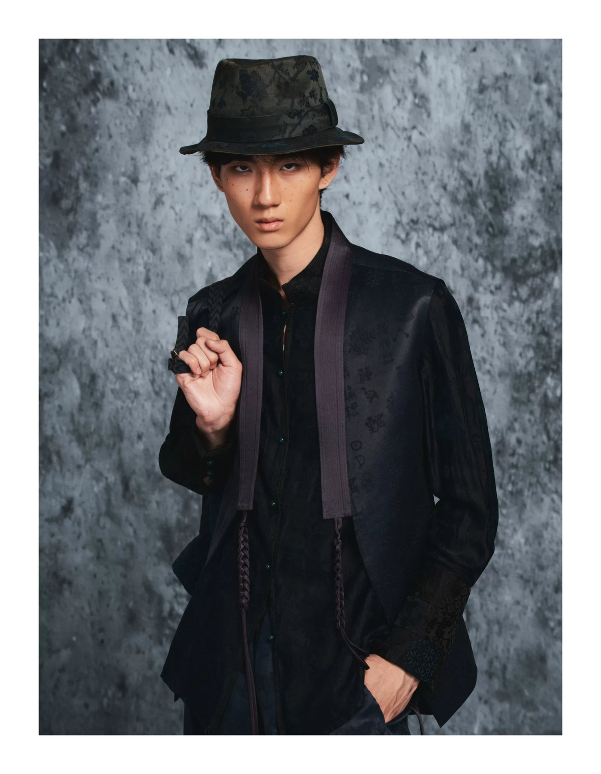 Luxury Black Twelve Ornaments Silk Vest-26Z2Y218769