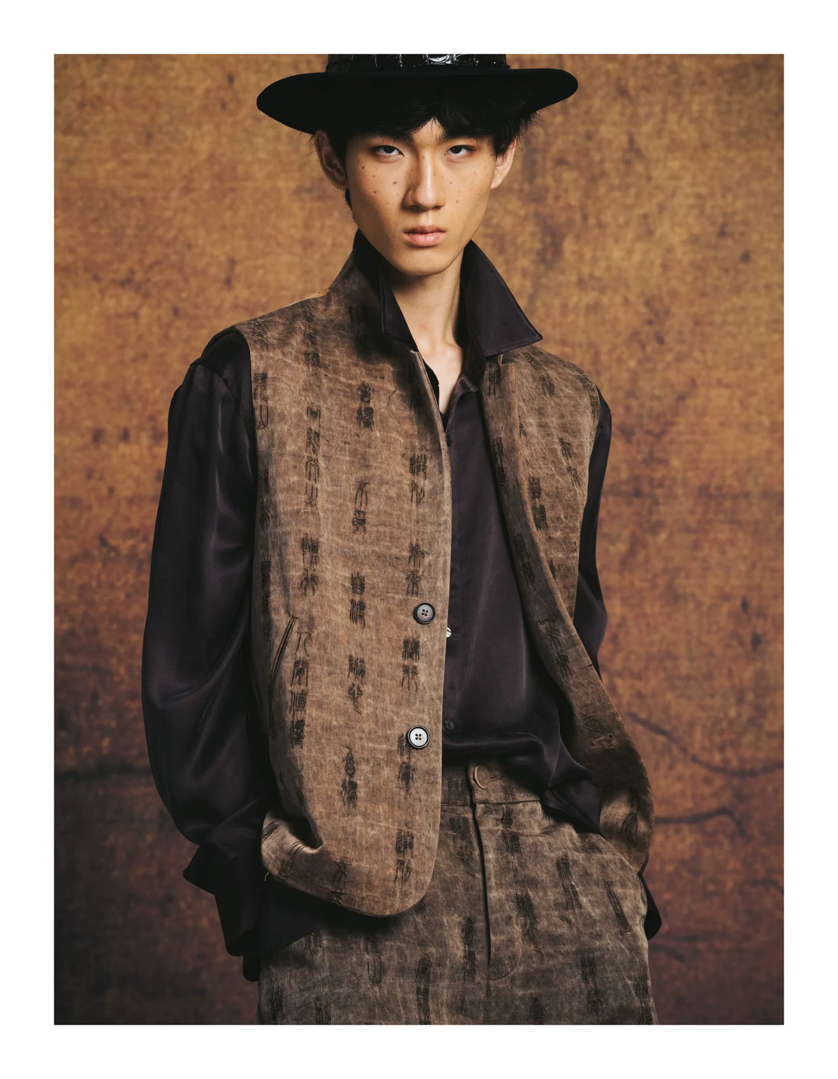 Luxury Almond Oracle Script Silk Vest-26H03801