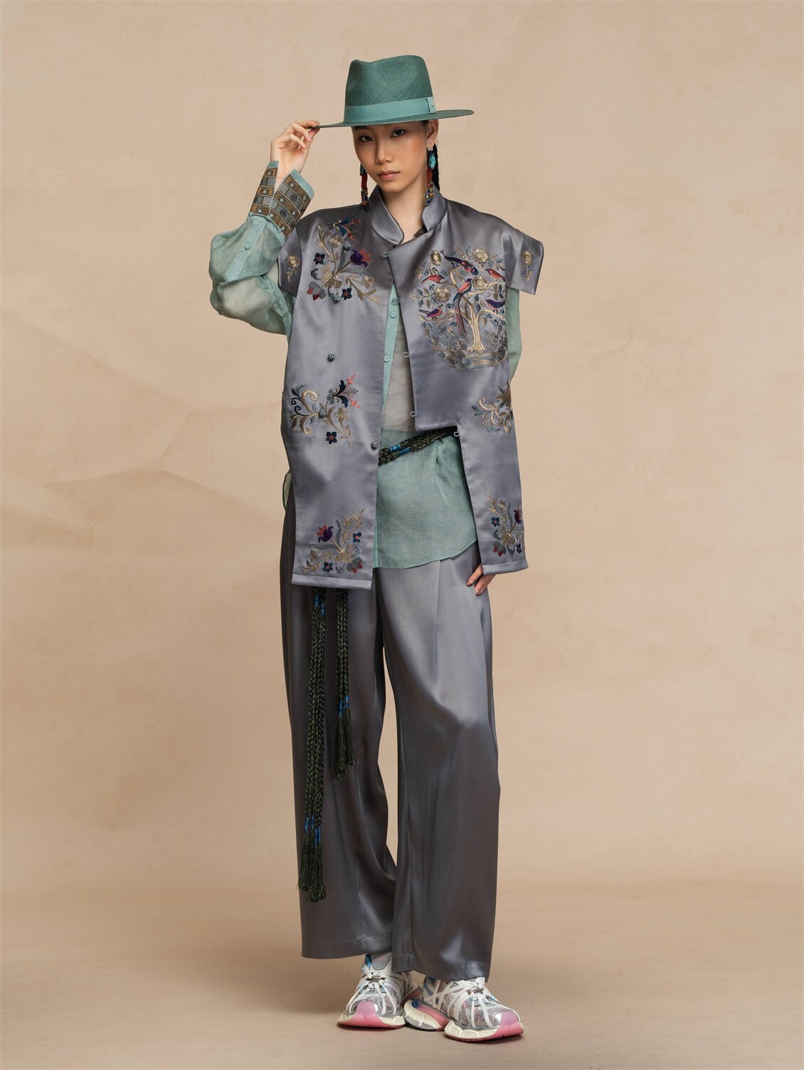 Luxury Celadon Gambiered Silk Longline Vest Coat-26ZMJ6552