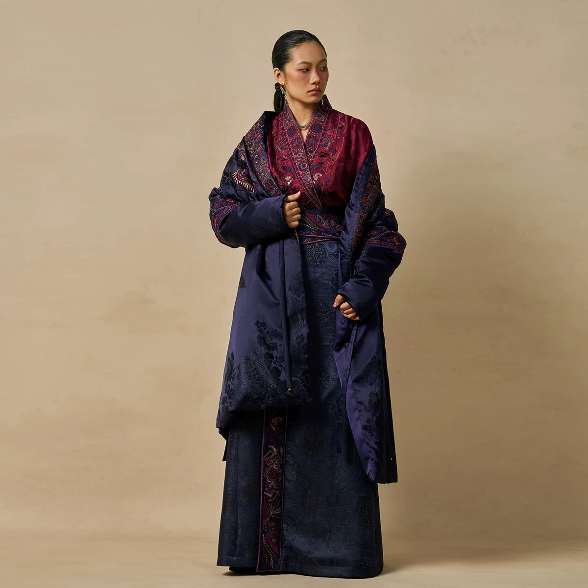 Luxury Black Phoenix Silk Down Puffer Coat-24ZX8079