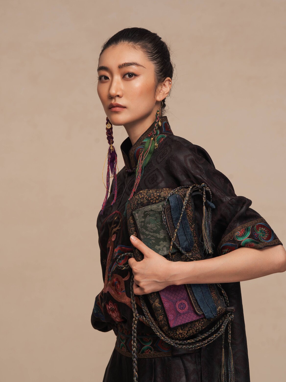 Luxury Dunhuang Nine-Colored Deer Silk Mandarin Collar Top-26ZW034F