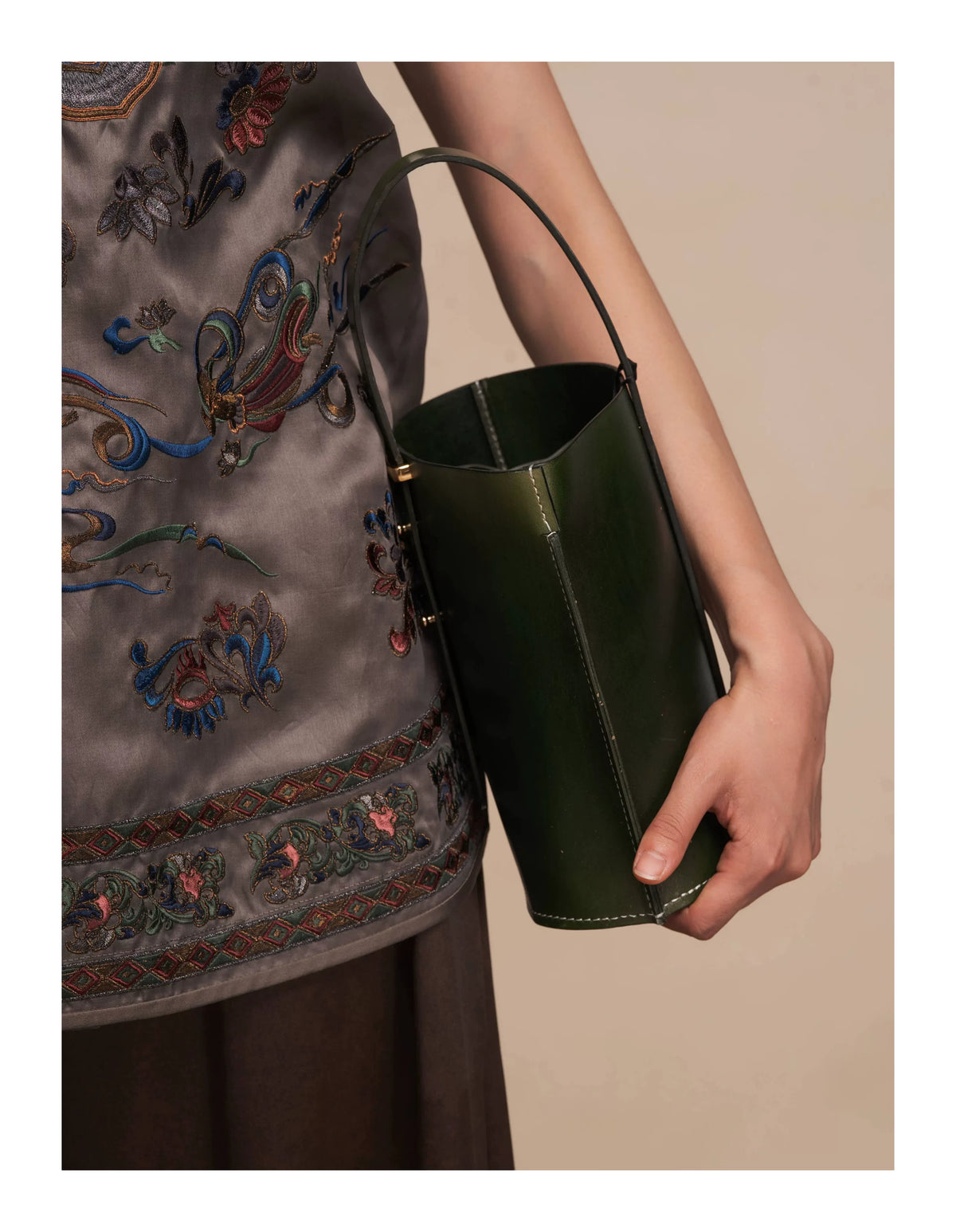 Luxury Silk Vest Dunhuang Lotus Caisson-26ZCS6297