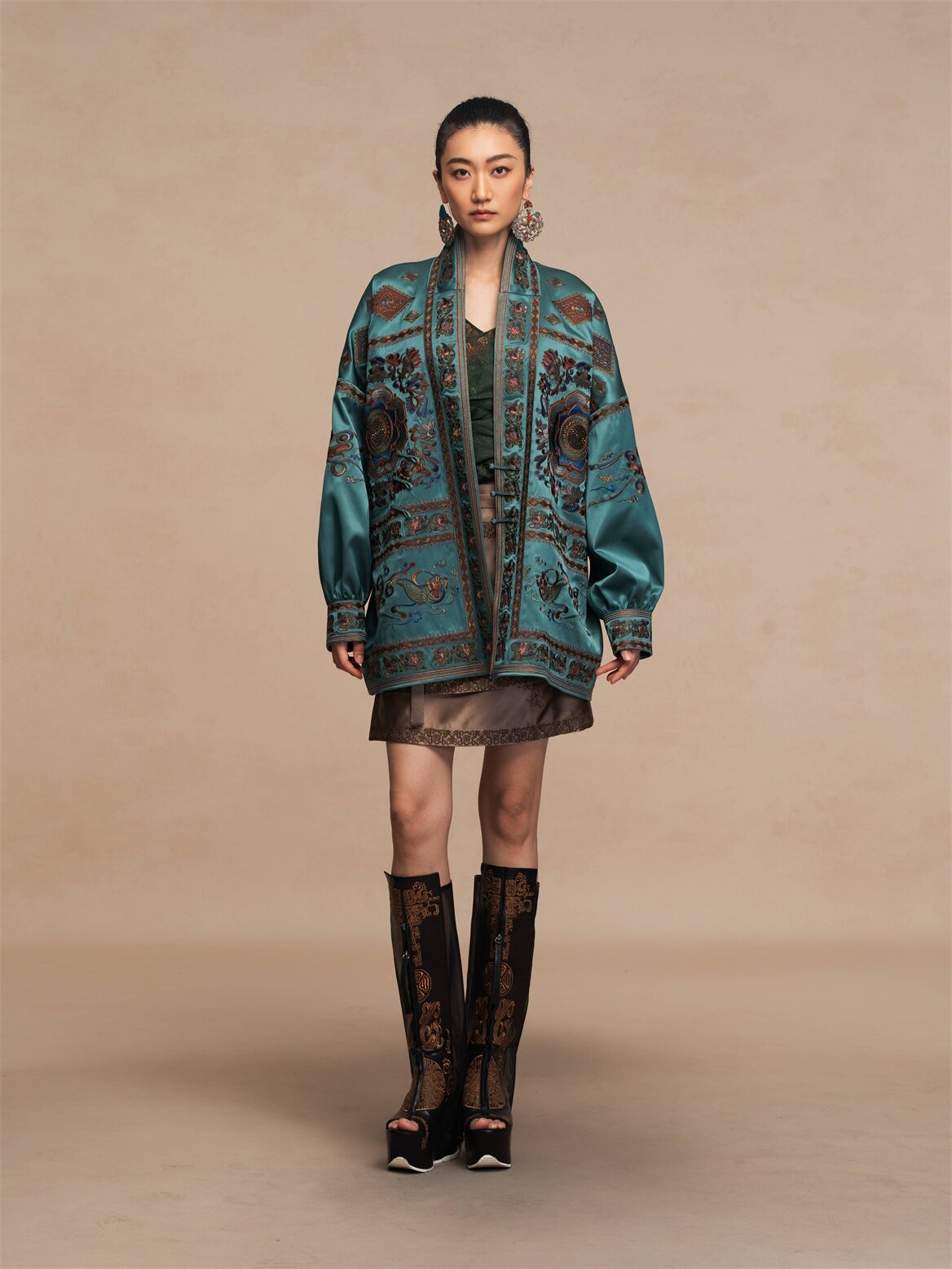 Luxury Dunhuang Lotus Caisson Gambiered Silk Kimono Coat-26ZWT6301