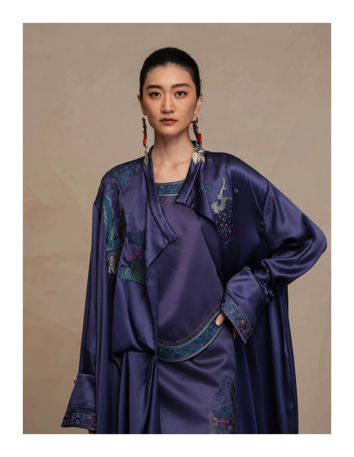 Luxury Twelve Ornaments Silk Duster Coat-26ZLY6671
