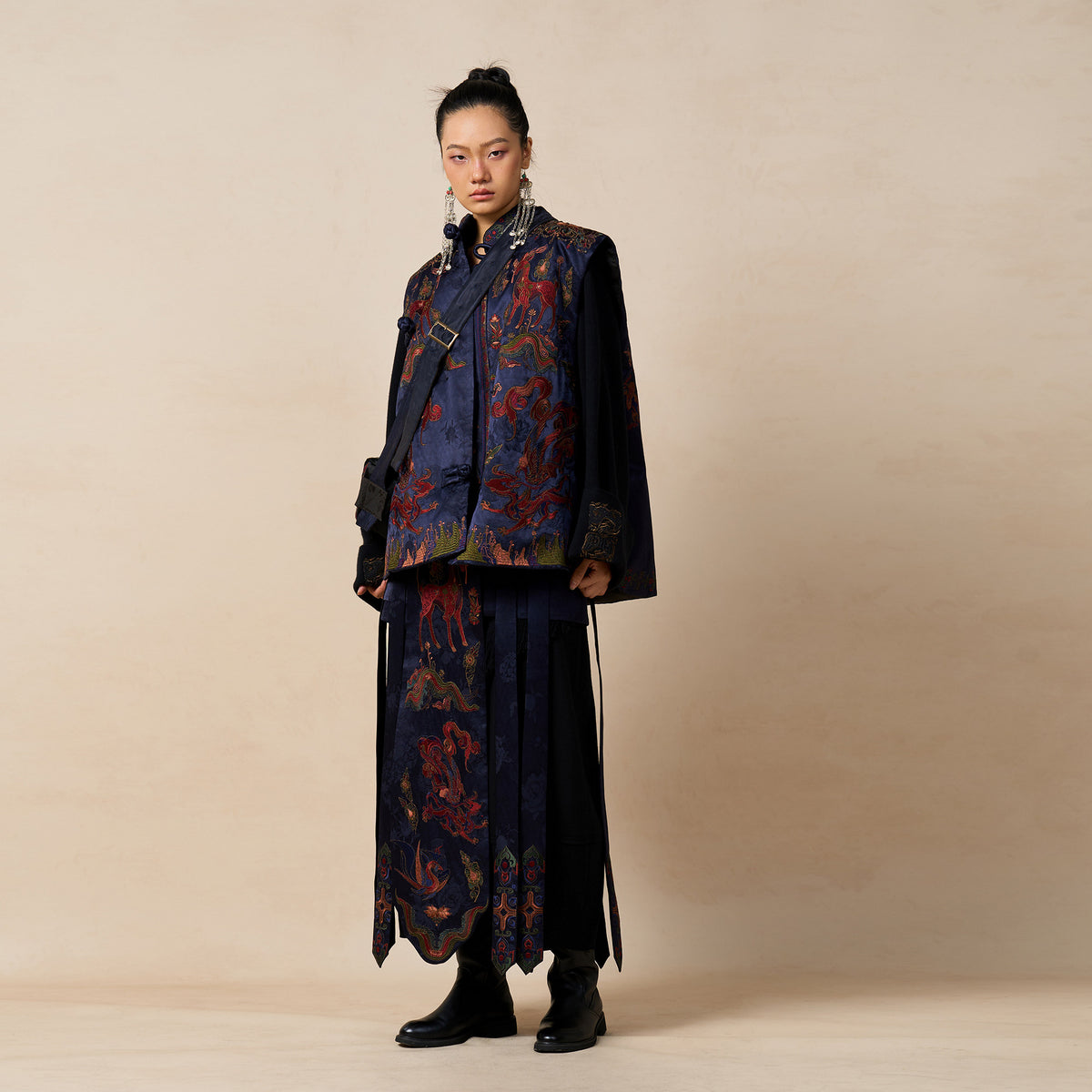 Luxury Gambiered Silk Down Vest - Dunhuang "Nine-Colored Deer" Hand-Embroidered Puffer