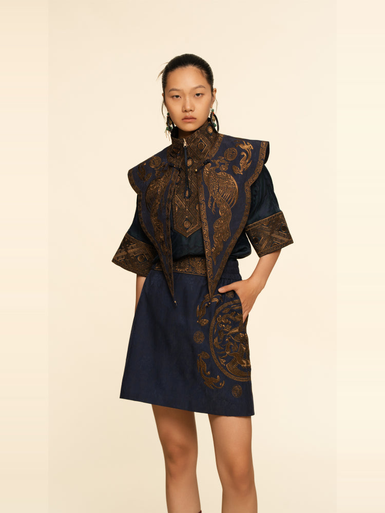 Heritage Xiangyun Silk Shoulder Cape – Bronze Gold Embroidered Mantle | Zouxin Silk