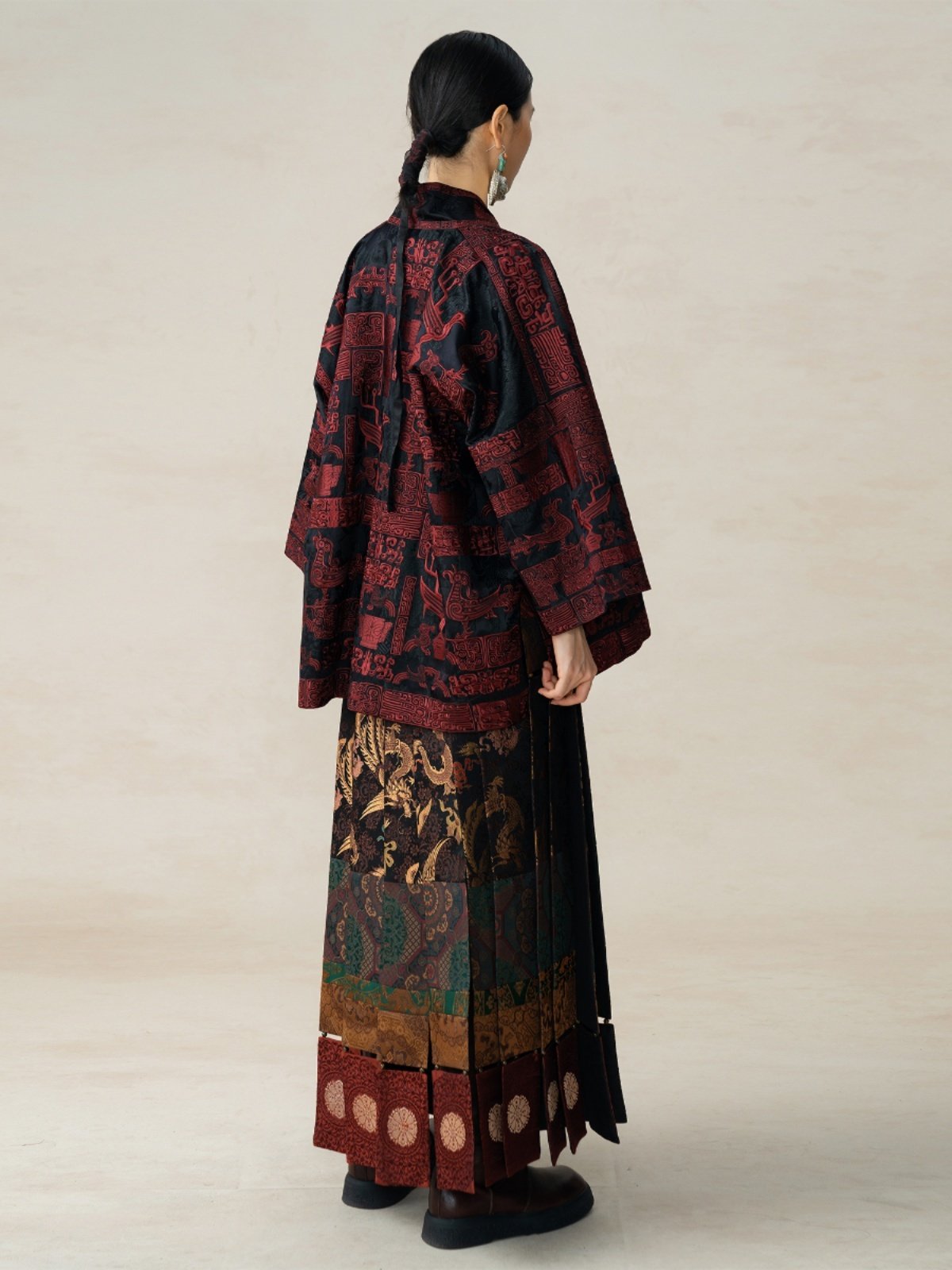 Chinese Xiangyun Silk Sanxingdui Embroidered Kasaya