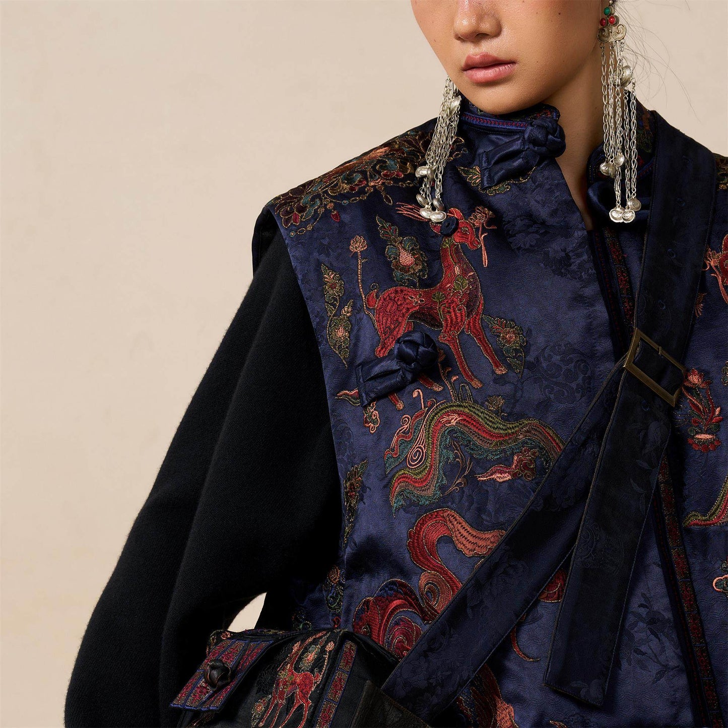 Luxury Gambiered Silk Down Vest - Dunhuang "Nine-Colored Deer" Hand-Embroidered Puffer
