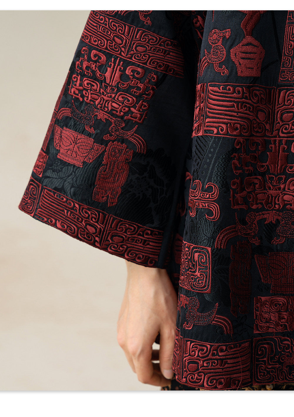 Chinese Xiangyun Silk Sanxingdui Embroidered Kasaya