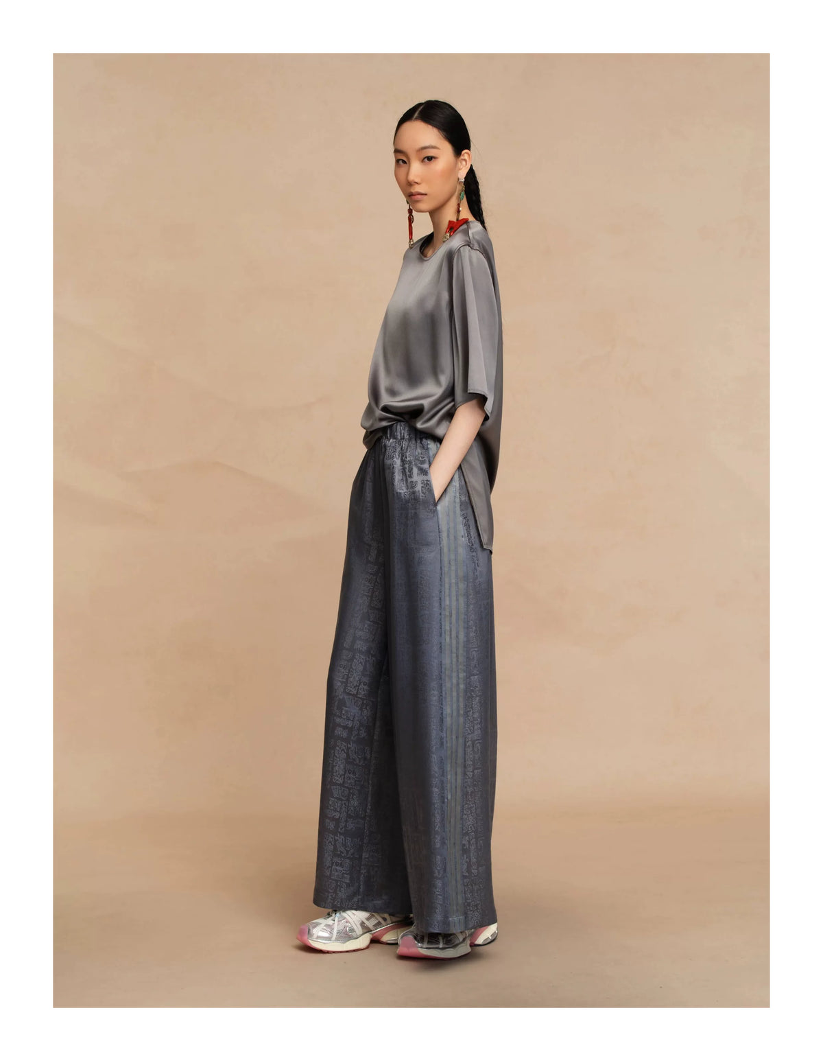 Luxury Silver Silk Sacred Beasts Pants-26Z26211829
