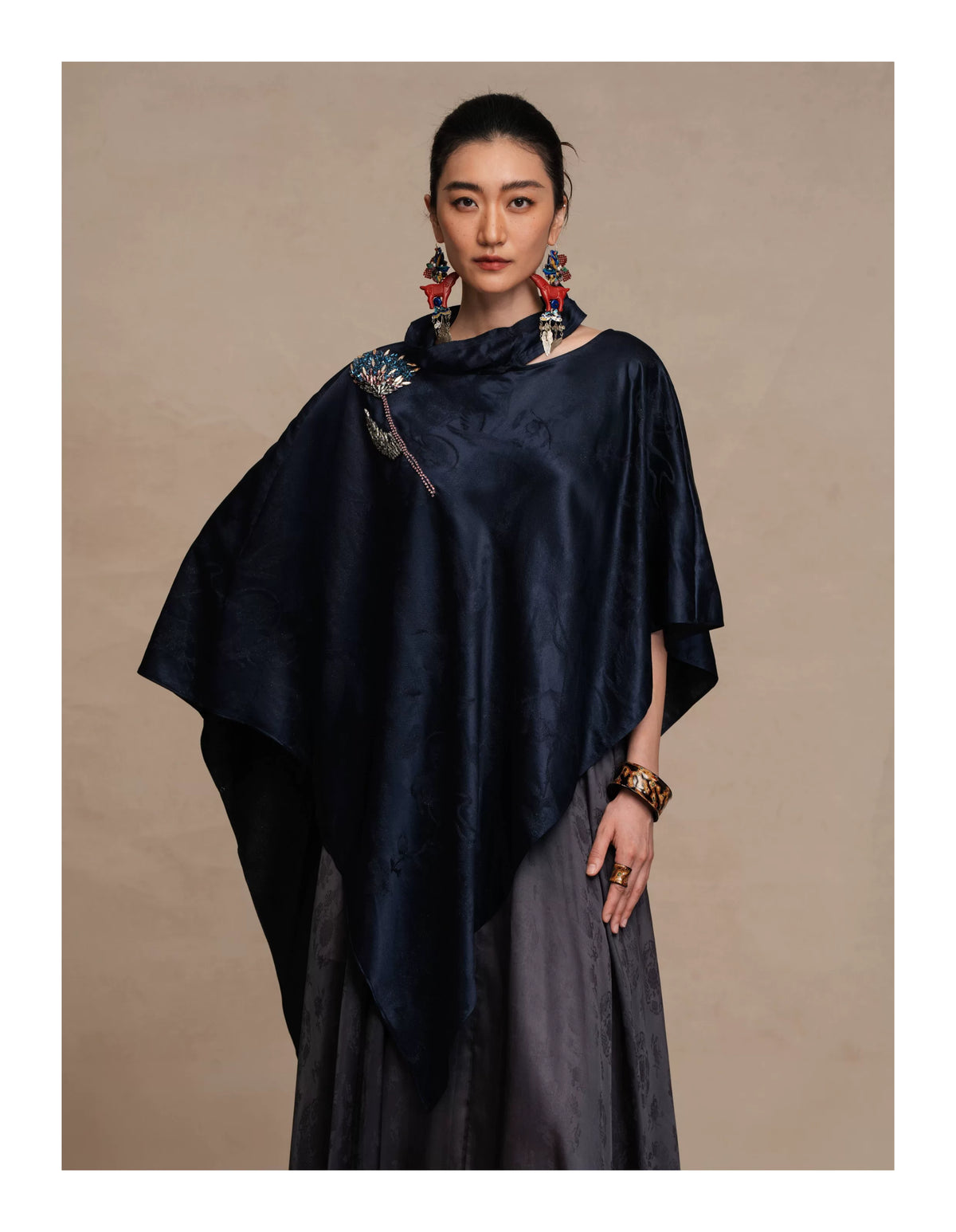 Luxury Beaded Silver Jacquard Silk Cape- 26Z2H216659