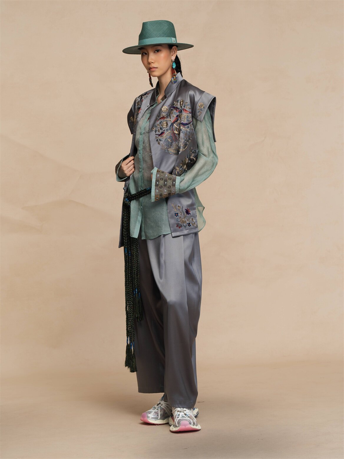 Luxury Celadon Gambiered Silk Longline Vest Coat-26ZMJ6552