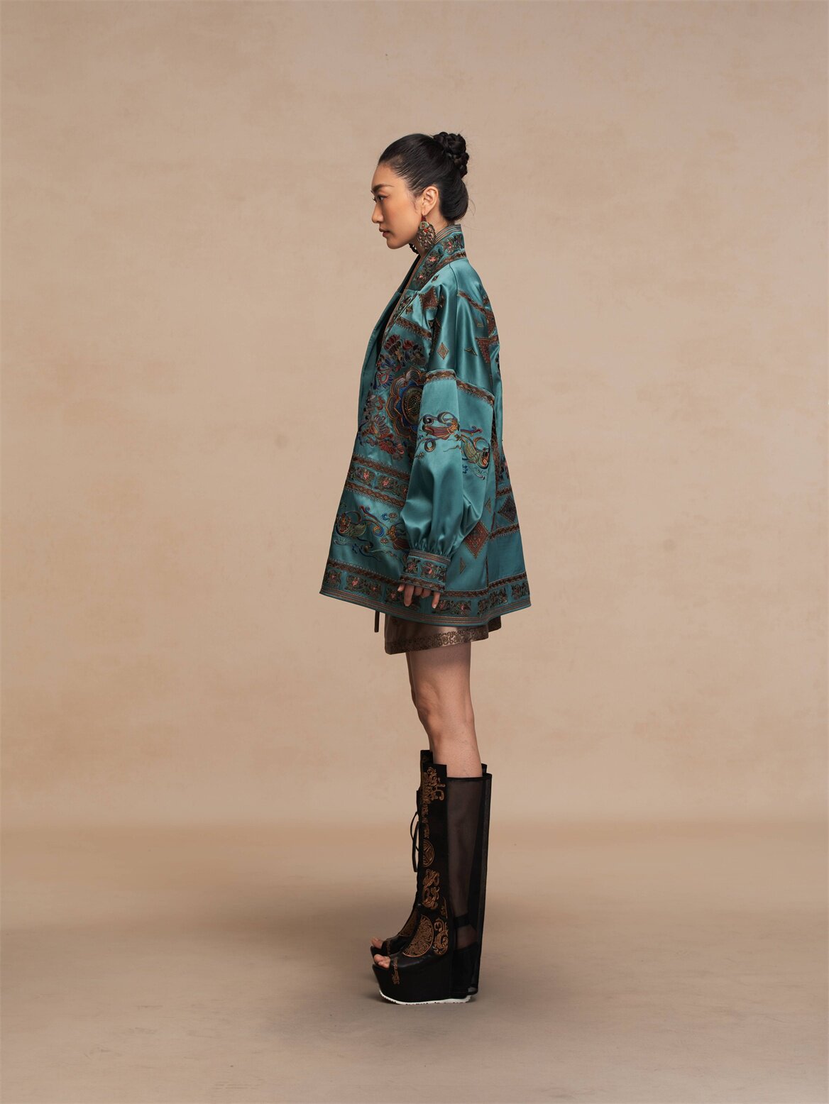 Luxury Dunhuang Lotus Caisson Gambiered Silk Kimono Coat-26ZWT6301