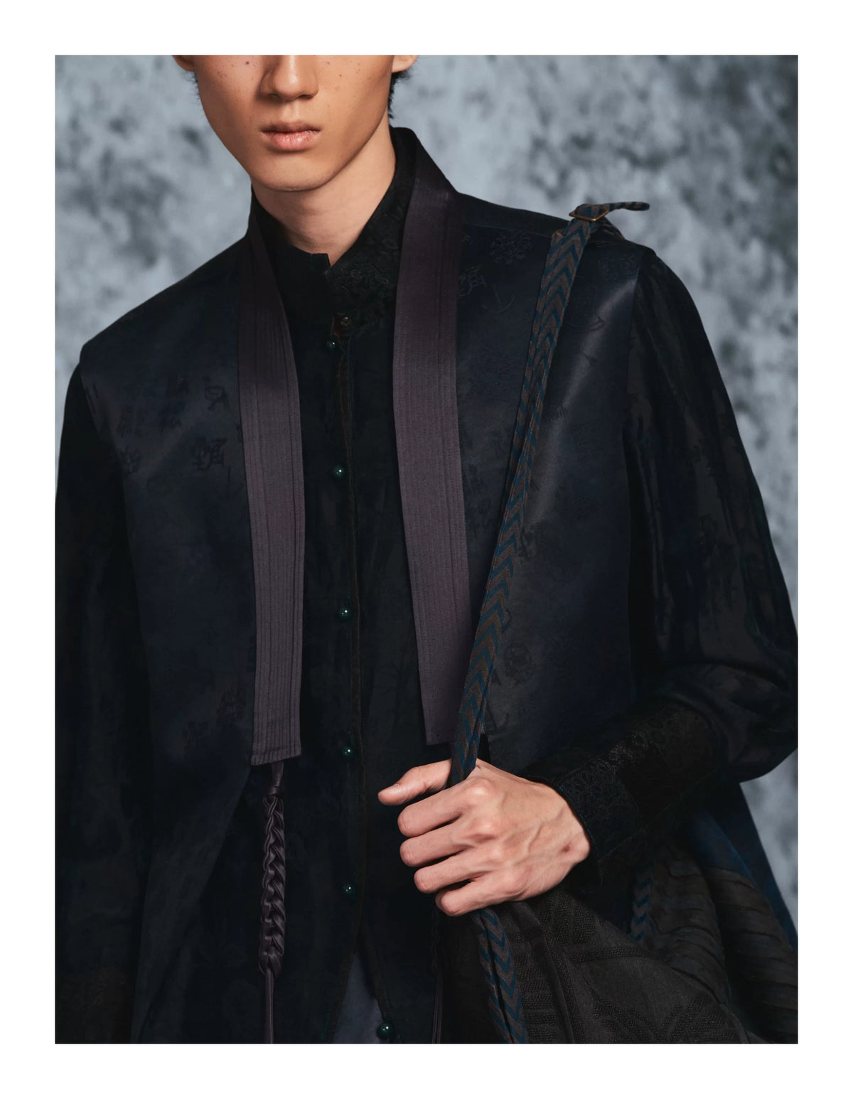 Luxury Black Twelve Ornaments Silk Vest-26Z2Y218769