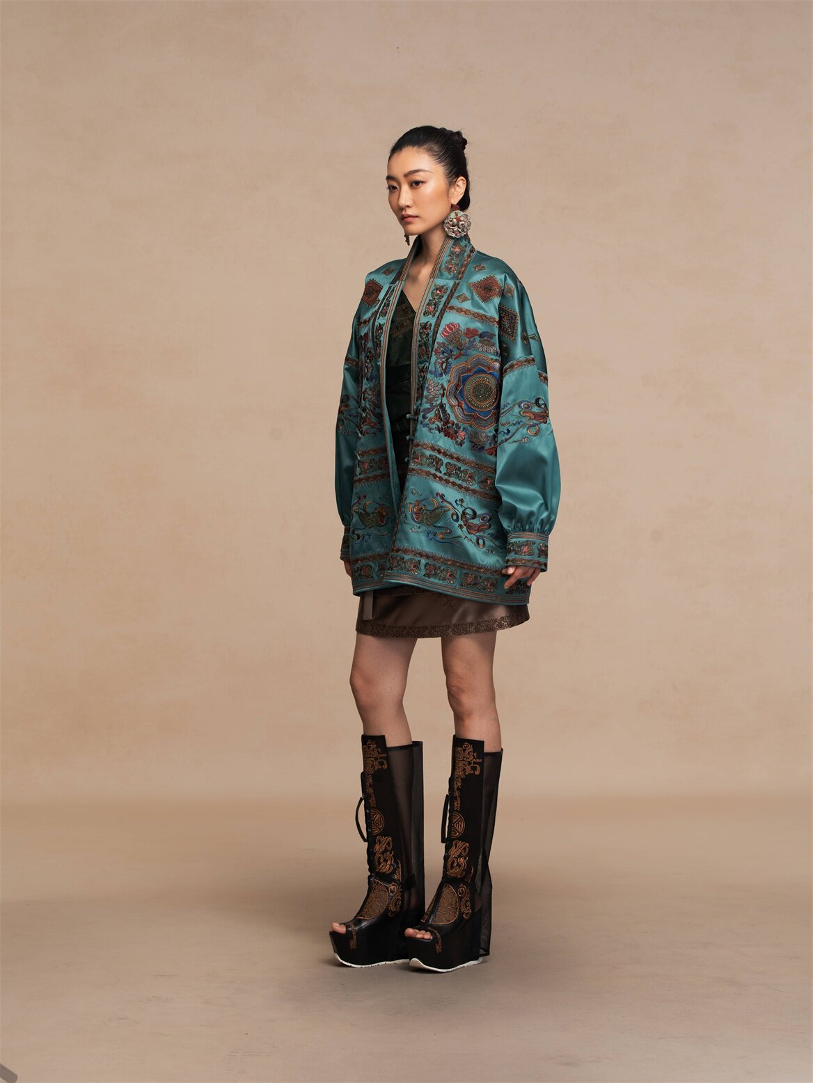 Luxury Dunhuang Lotus Caisson Gambiered Silk Kimono Coat-26ZWT6301