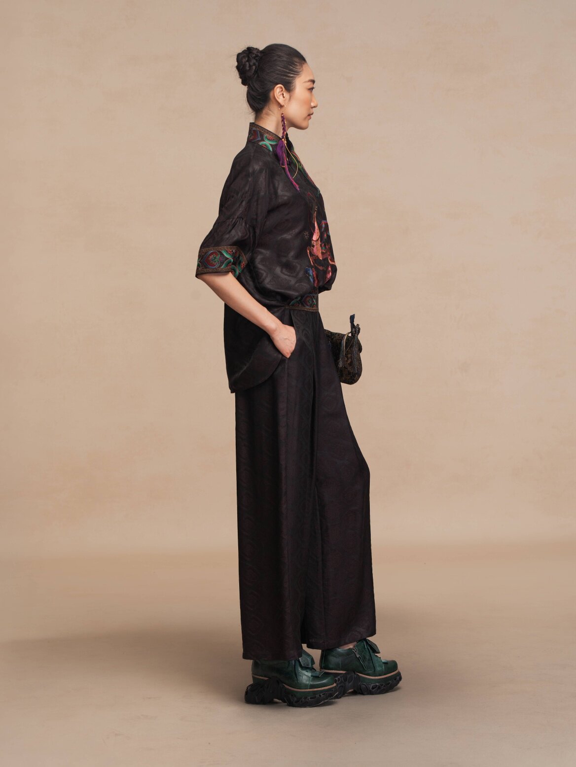 Luxury Dunhuang Nine-Colored Deer Silk Mandarin Collar Top-26ZW034F
