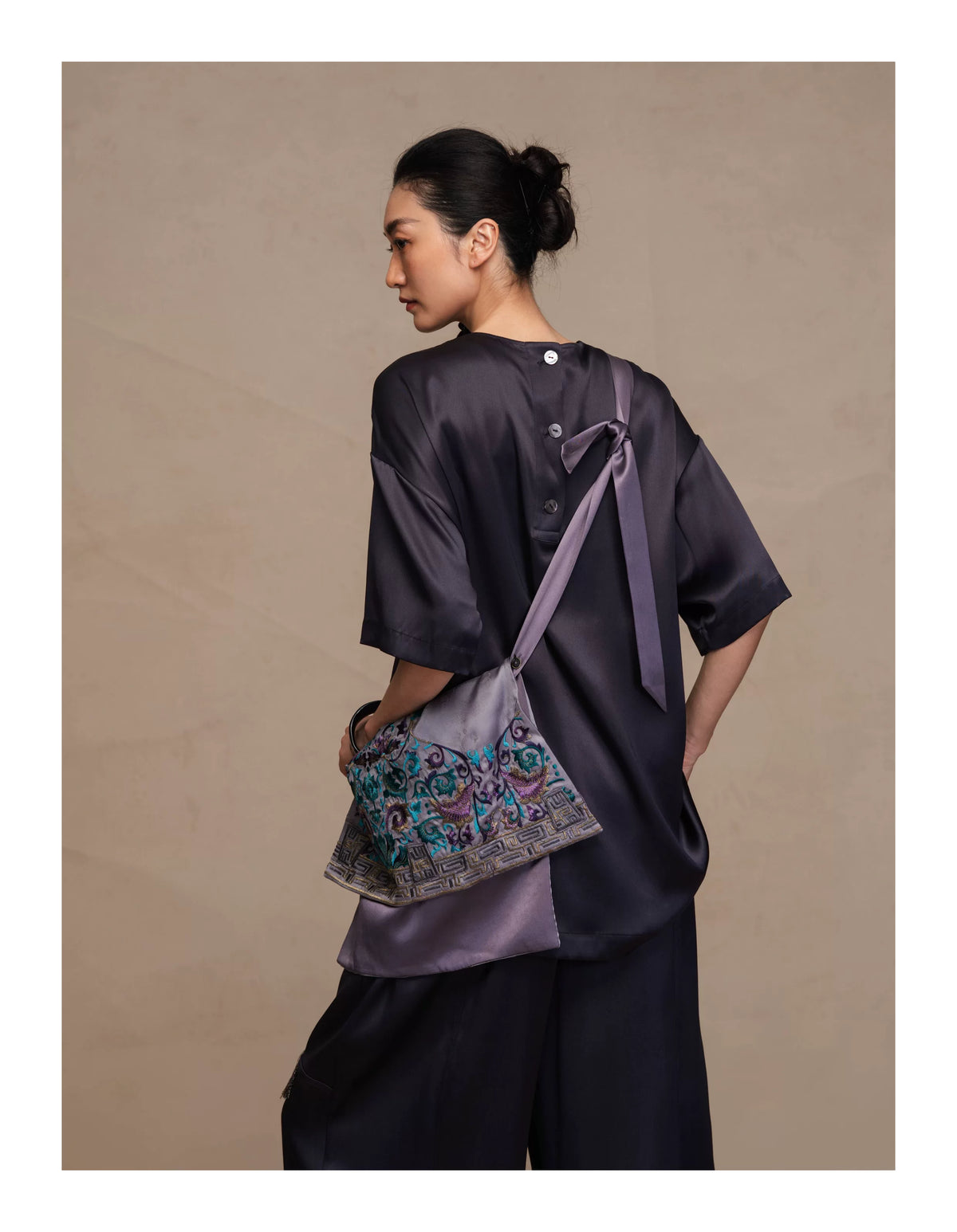 Luxury 60 Momme Heavy Silk Crewneck Top-26Z2H216749