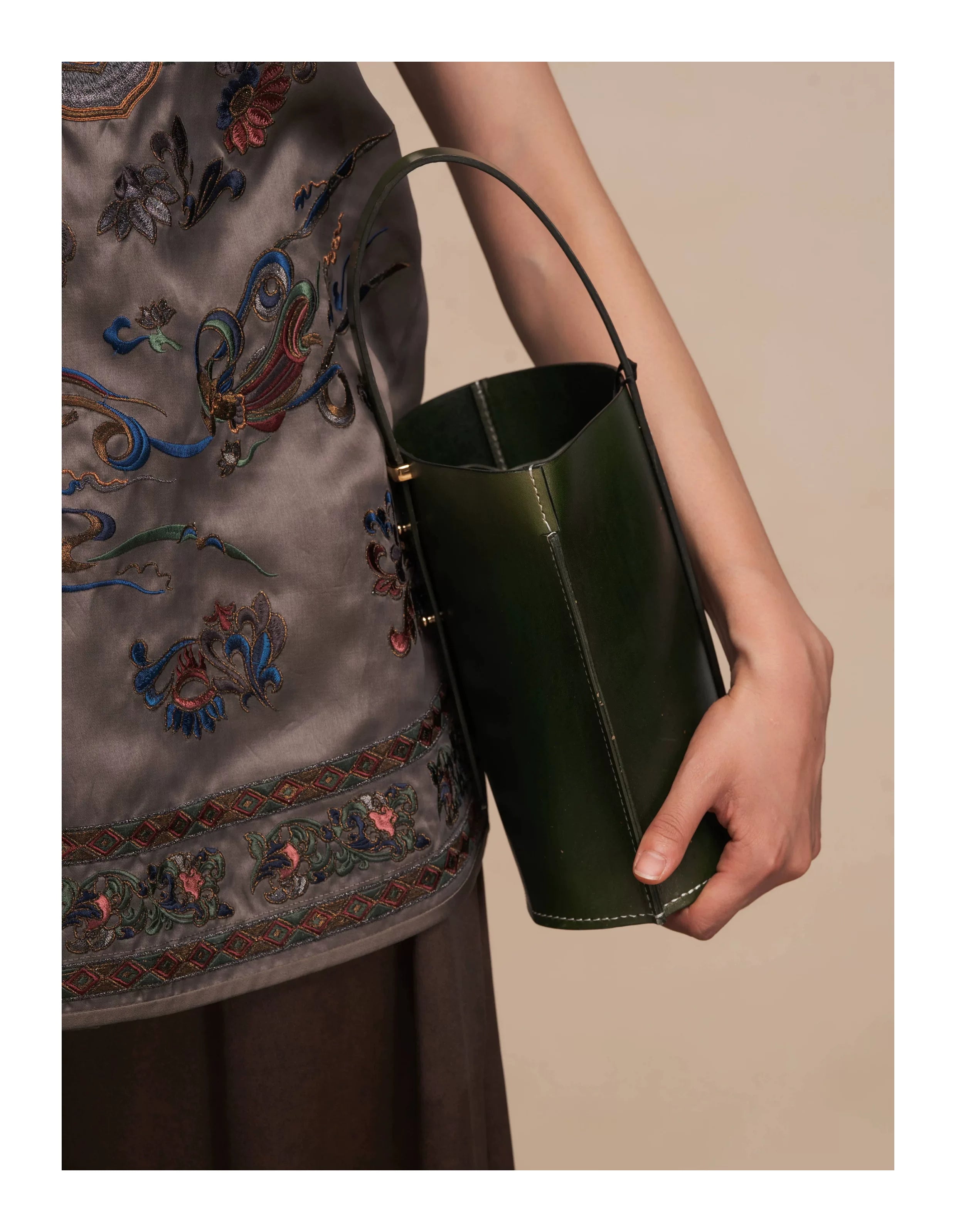 Luxury Silk Vest Dunhuang Lotus Caisson-26ZCS6297