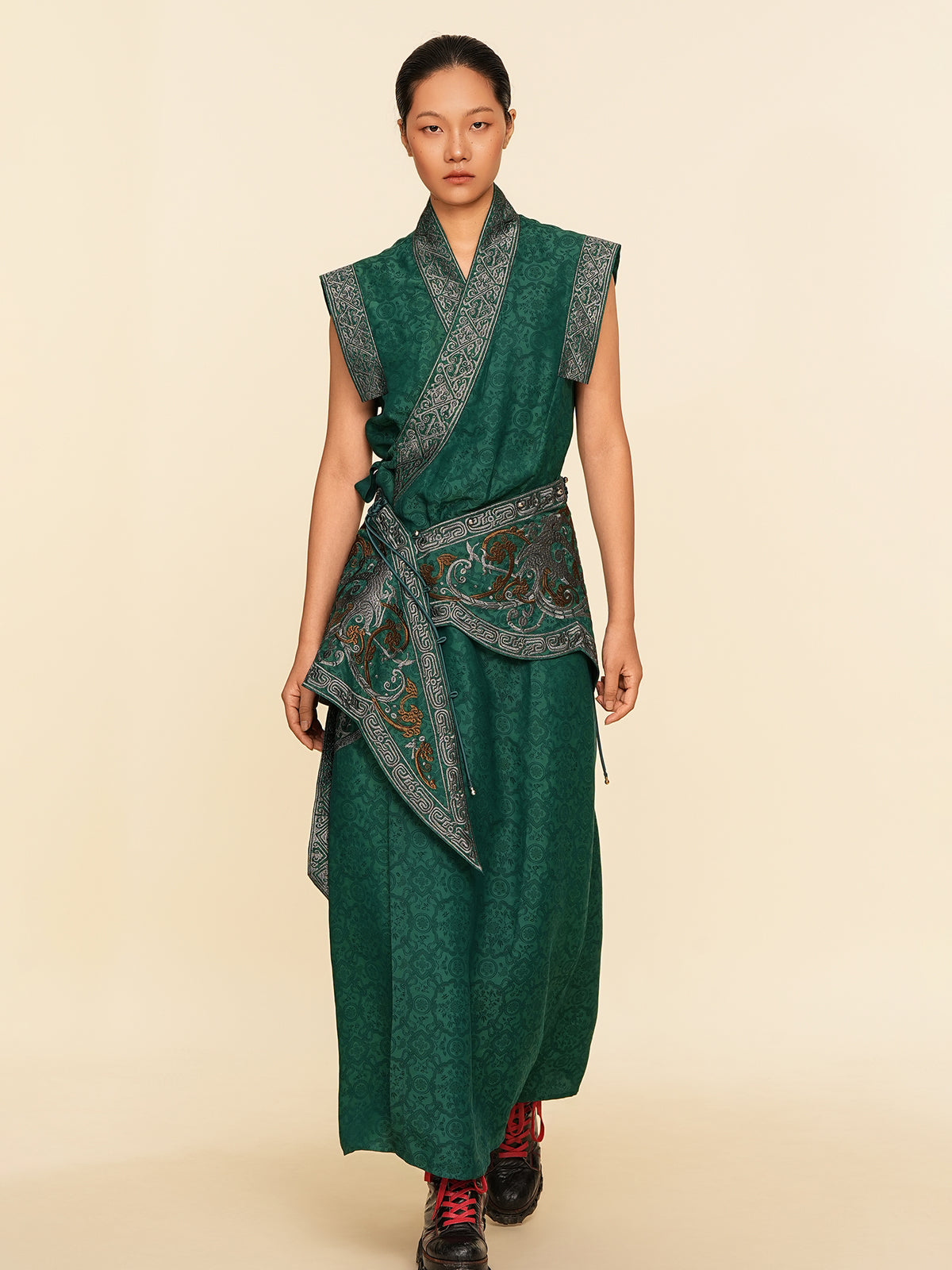Goldwork Embroidered Sleeveless Robe Dress--25ZW92F