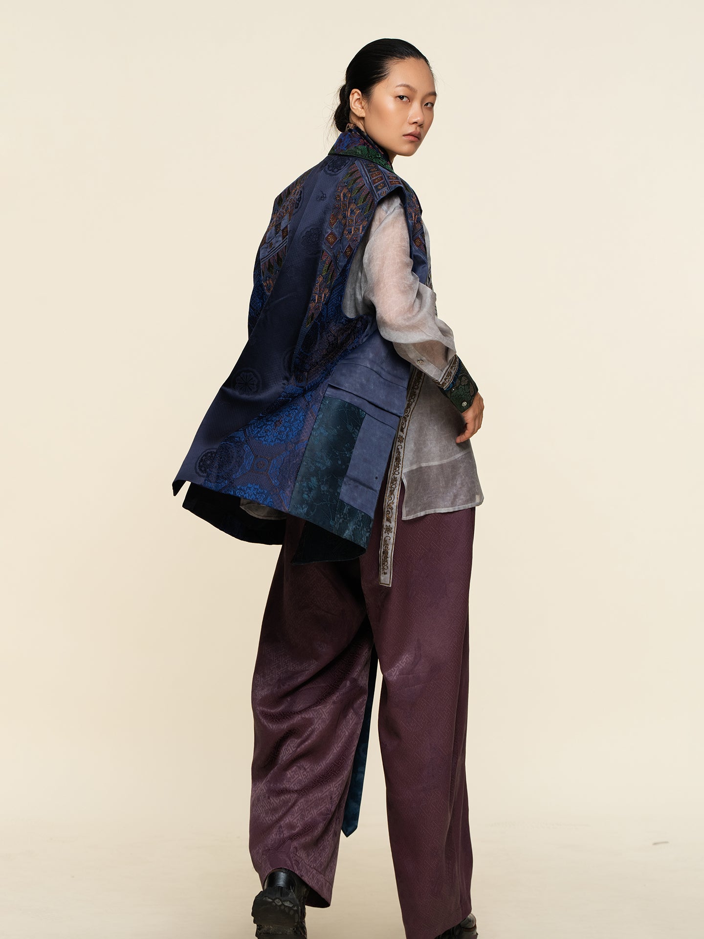 Porcelain Blue Silk Vest—25Z08701