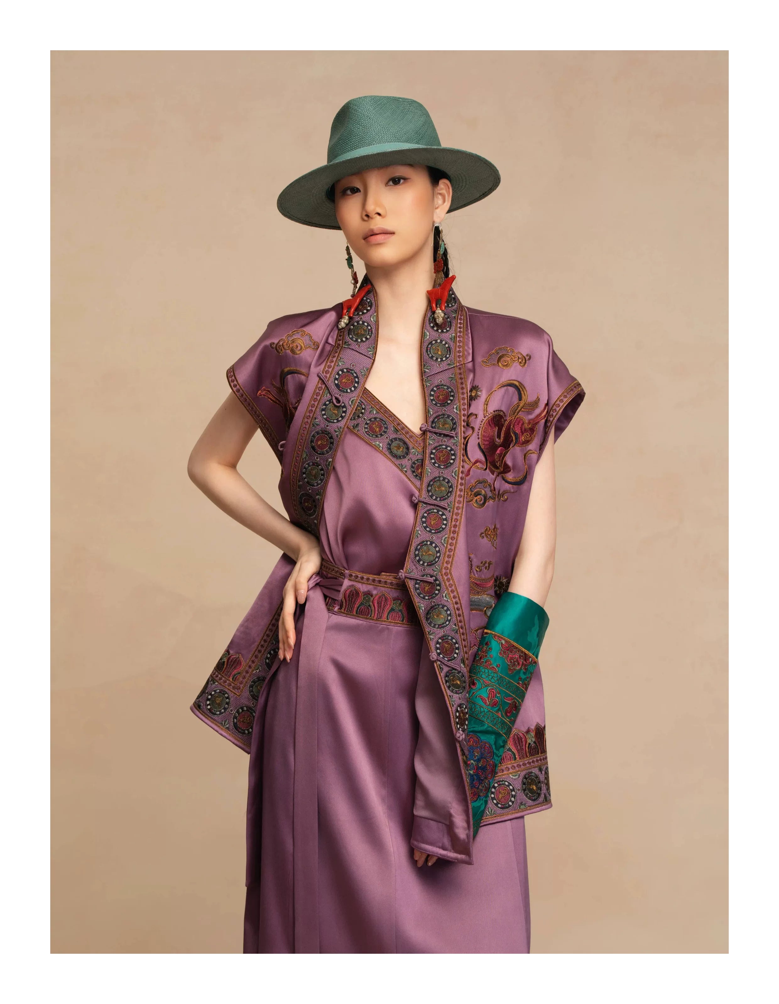 Luxury Dunhuang Pegasus Silk Longline Vest- 26ZMJ6323